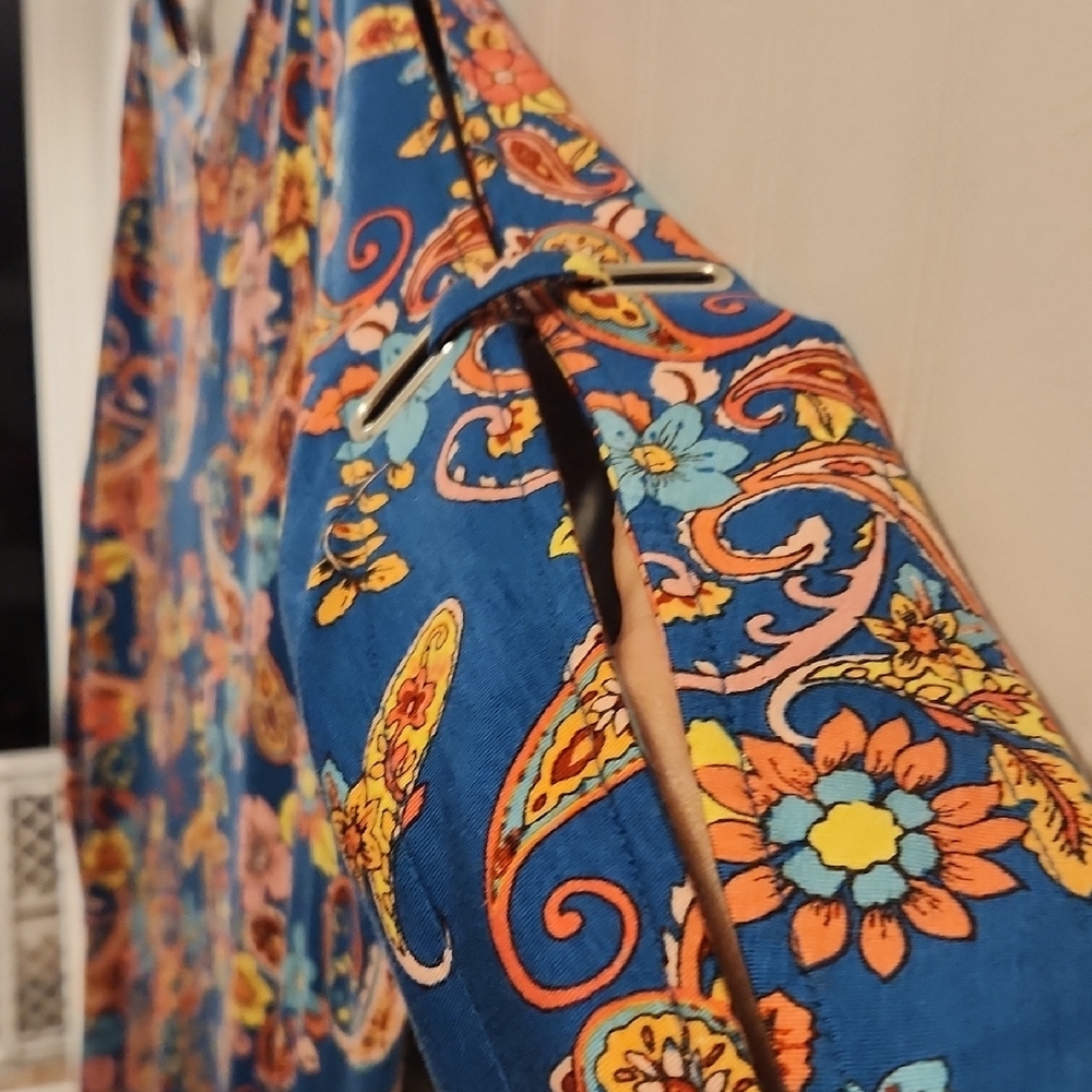 Cable & Gauge Asymmetrical 3/4 Sleeve Blue and Orange Tunic - Picture 4 of 6